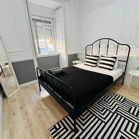 Spacious In Lisbon, Ideal For Tourists