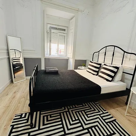 אכסניה Spacious In Lisbon, Ideal For Tourists *