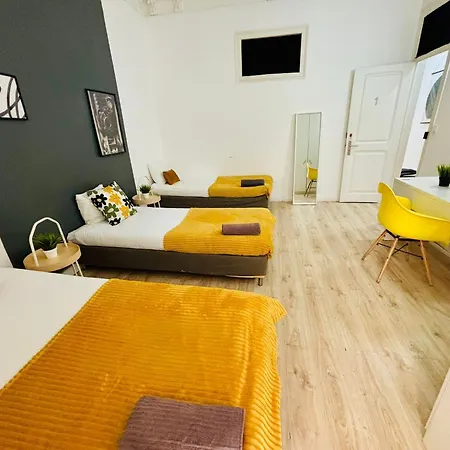 Hostel Spacious In Lisbon, Ideal For Tourists