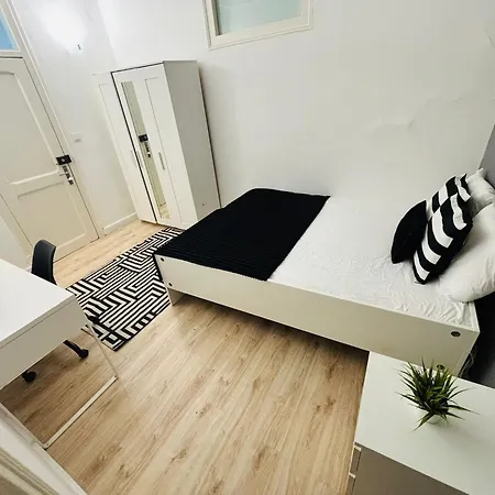 אכסניה Spacious In Lisbon, Ideal For Tourists