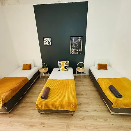 אכסניה Spacious In Lisbon, Ideal For Tourists